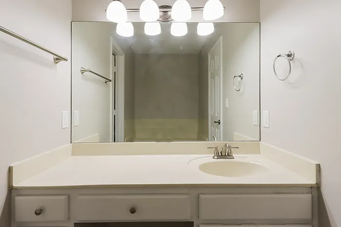 1649 Meadow Oak Ct — Photo 7