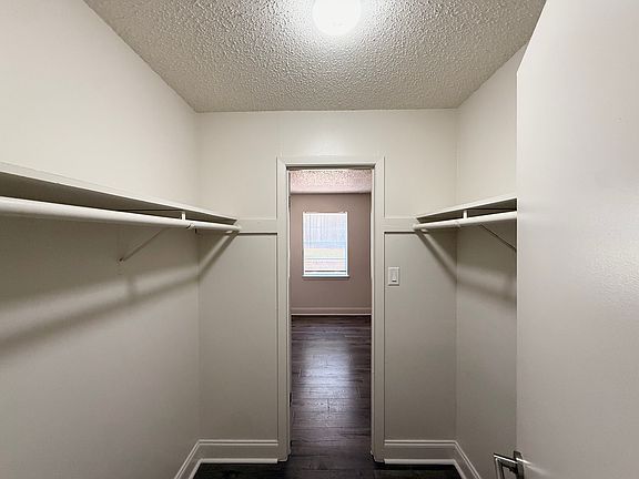 5th image of 601 Avenue G #A