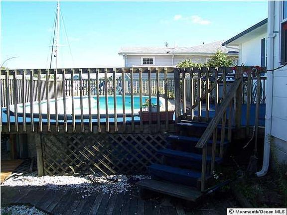 5th image of 100 Clearwater Dr