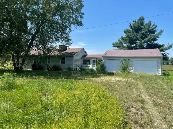 4194 N Ford Dr, Quincy, IN 47456