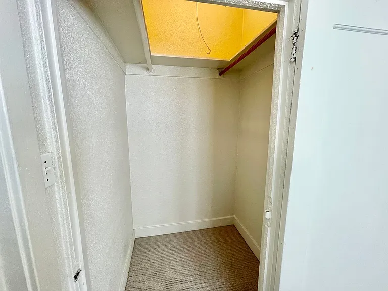 585 Birch St #15 — Photo 8