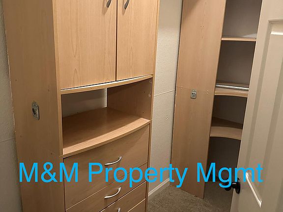 3rd image of 125 Bridgeway Ct