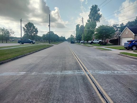 4th image of 2430 Shady Bend Dr