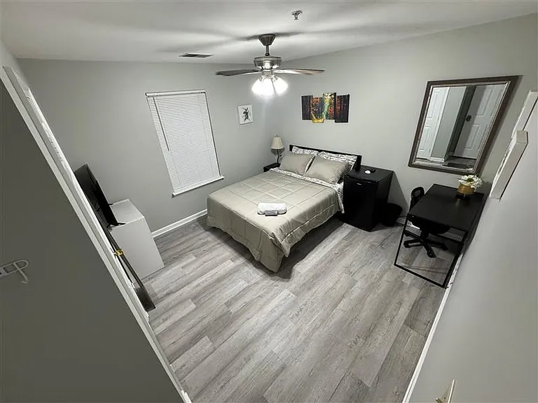 601 Autumn Grove Ct — Photo 2