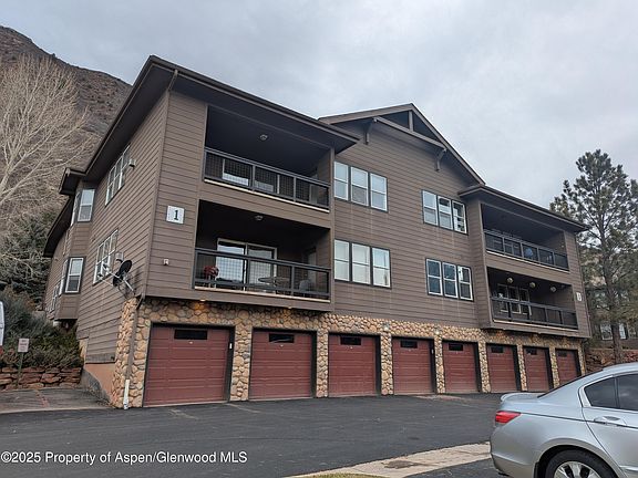 2nd image of 2701 Midland Ave Unit 126