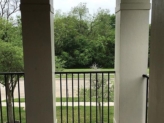 3rd image of 4348 Staghorn Ln