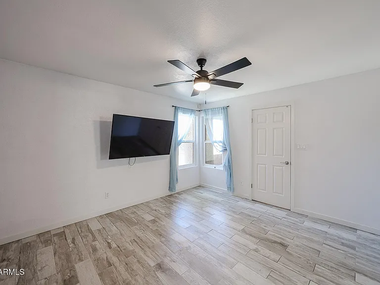 8787 E Mountain View Rd #1101 — Photo 27