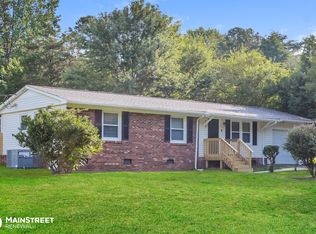 4233 Glenford Dr, Winston Salem, NC 27107