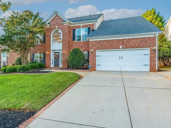 604 Buttermilk Ct, Simpsonville, SC 29681