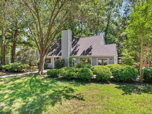 1 Pioneers Point Ct, Irmo, SC 29063