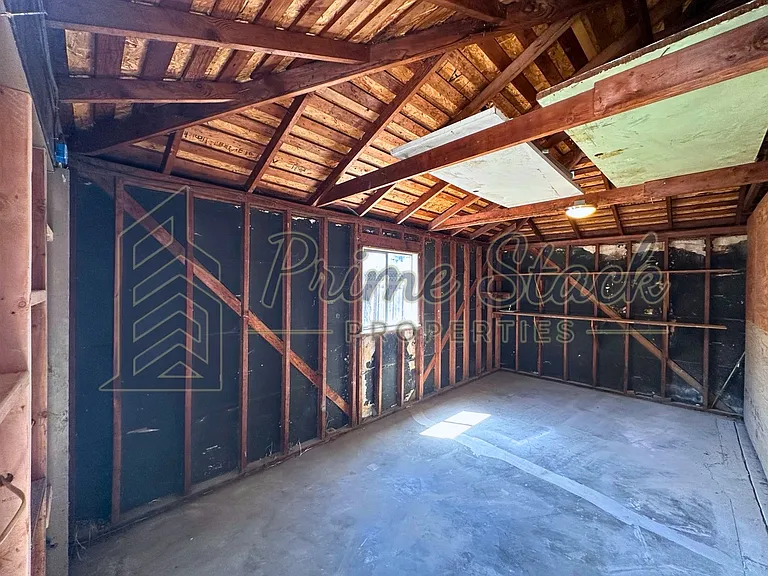 743 Miller St — Photo 15
