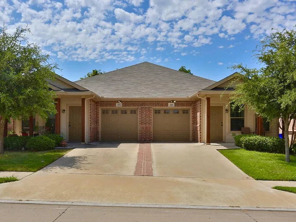 371 Orbit Dr