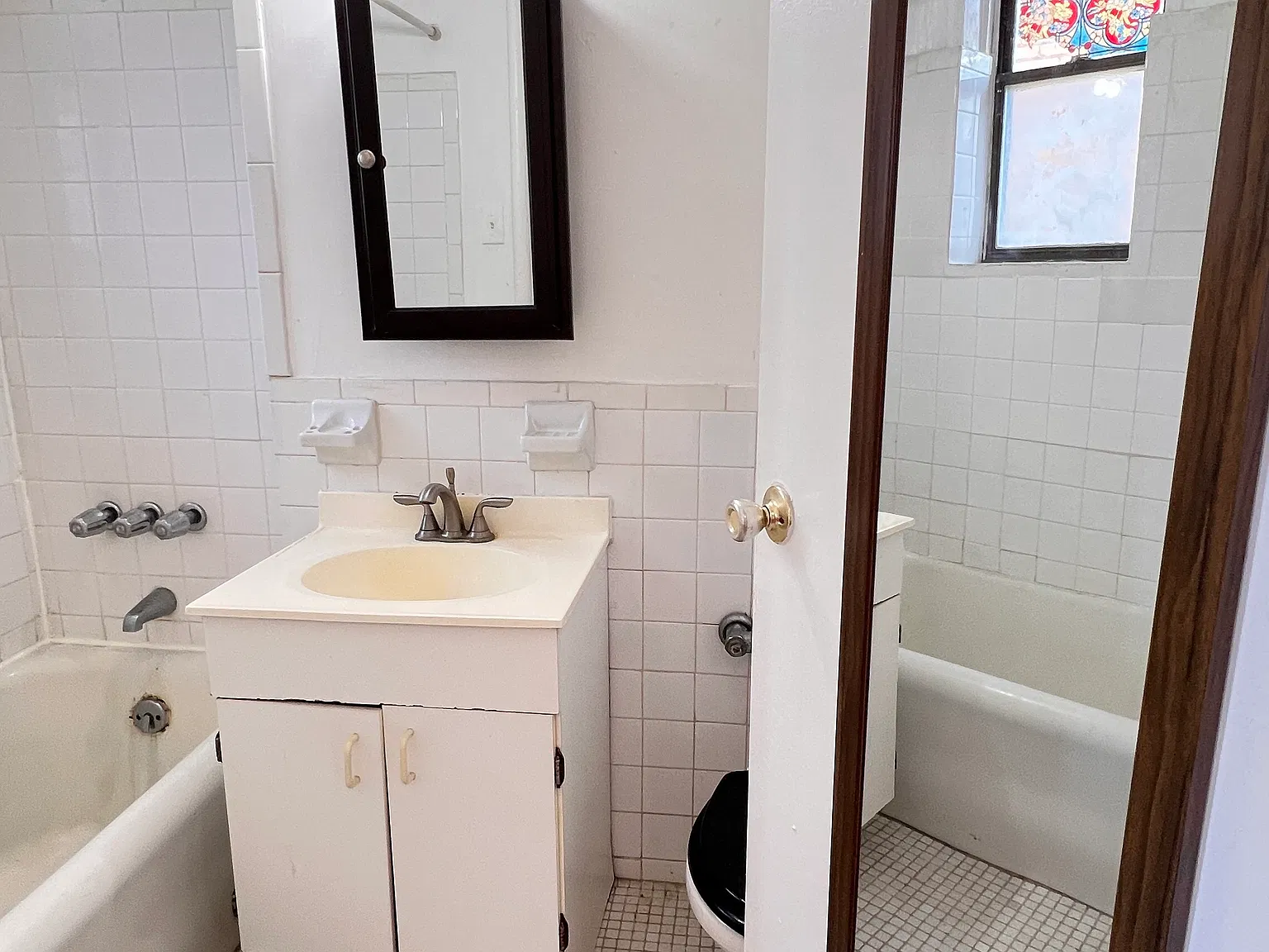 Studio, 400 sqft, $1,800 — Photo 3
