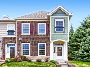 7241 Jewel Ln N #801, Maple Grove, MN 55311