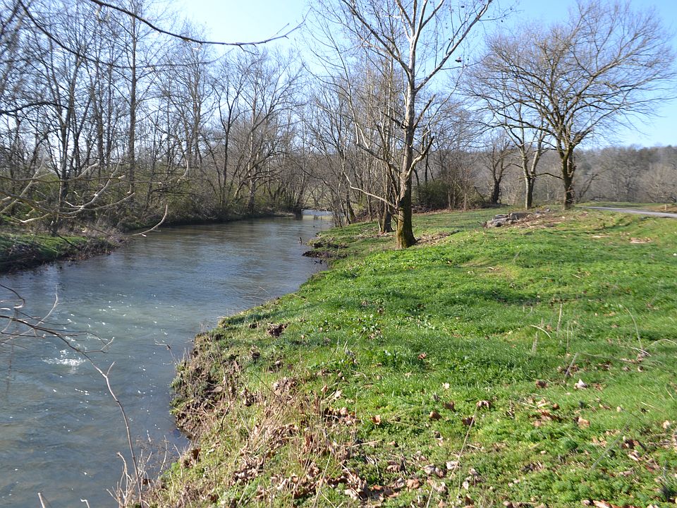 2nd image of 74 Polecat Hollow Rd