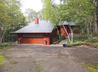 N1861 Forest Ridge Dr, La Crosse, WI 54601