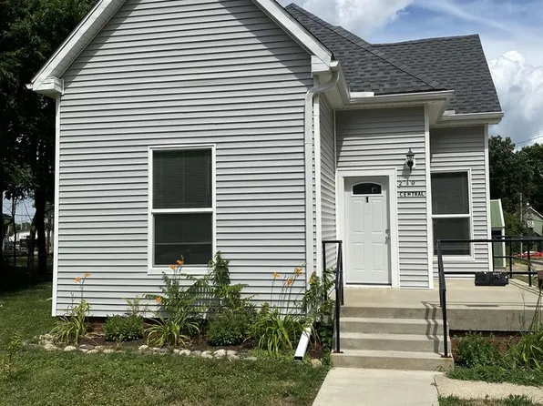 210 N Central Ave, 210 N Central Ave #1, Urbana, IL 61801