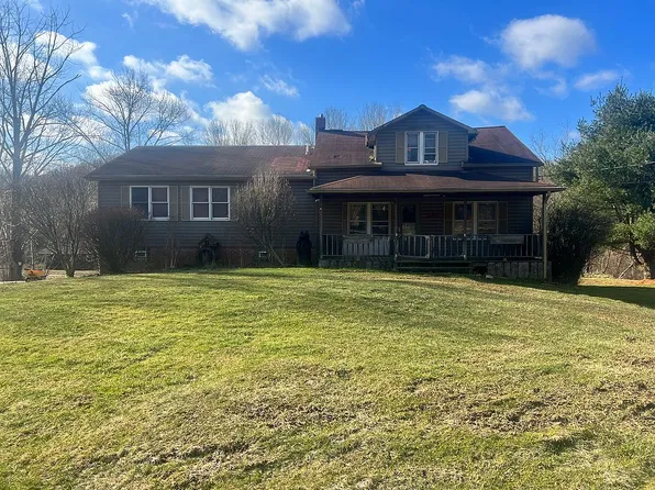 502 Springfield Ln, Ligonier, PA 15658