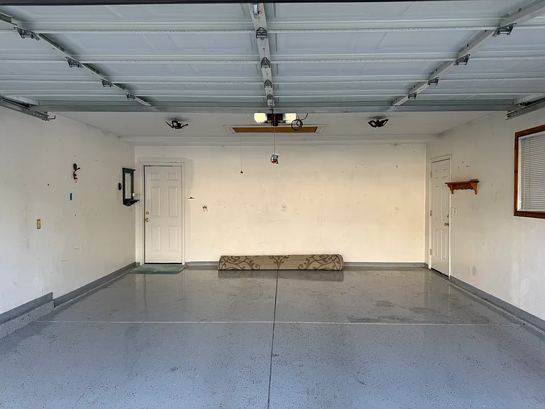 10832 S Fruitwood Ct — Photo 4