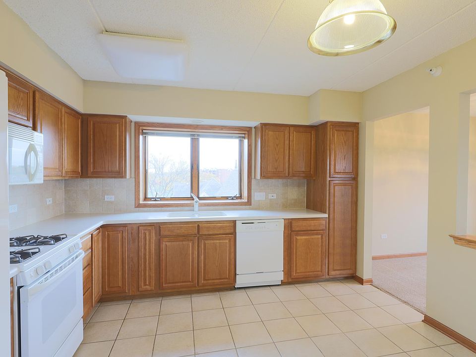1st image of 770 Pearson St #2409
