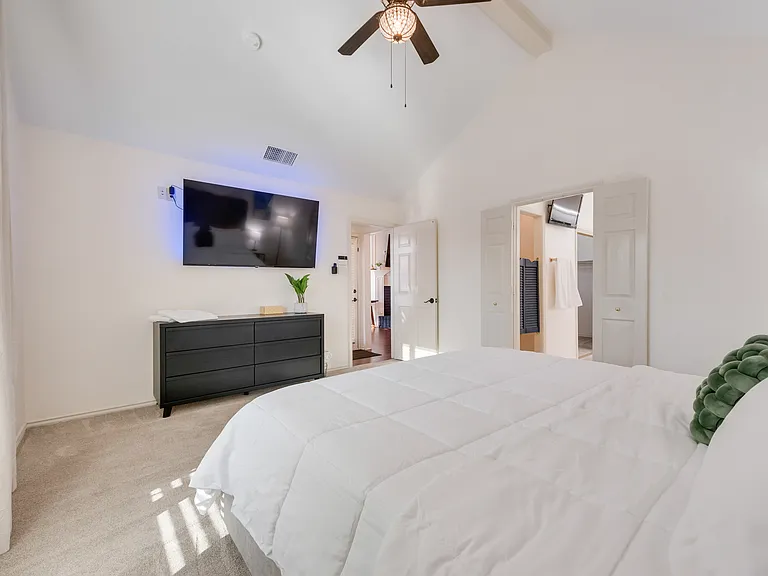 4027 Red Maple Dr — Photo 14