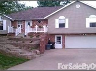 1619 Northport Dr, Jefferson City, MO 65109