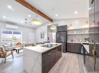 532 Kekupua St, Honolulu, HI 96825
