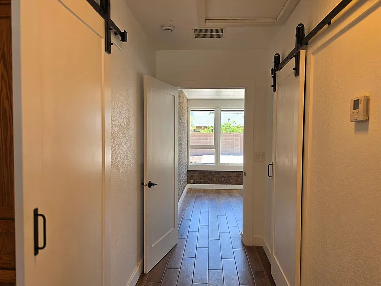 1731 E Redfield Rd — Photo 25