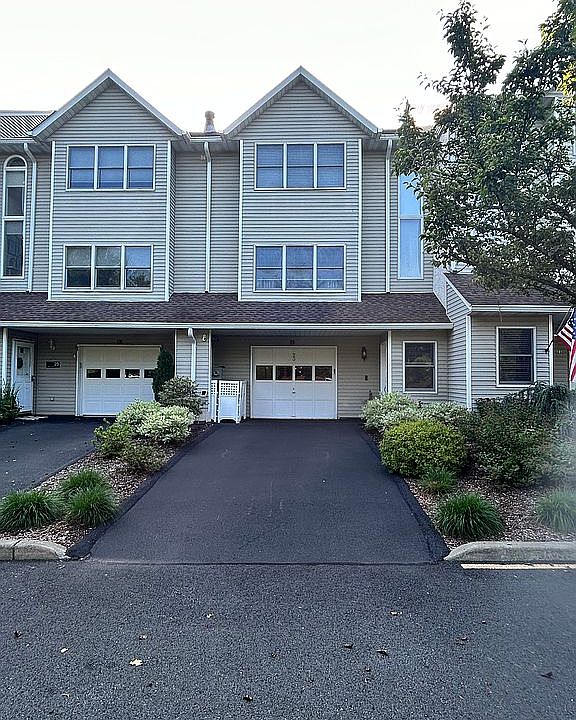 1st image of 23 Kevin Ct