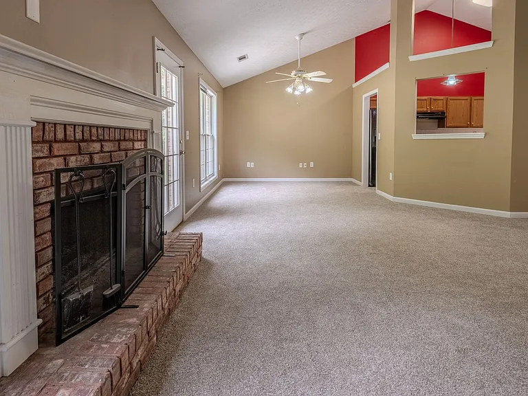 103 Williams Ct — Photo 5