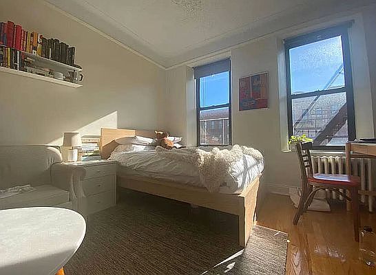 4th image of 946 Columbus Ave APT 4A