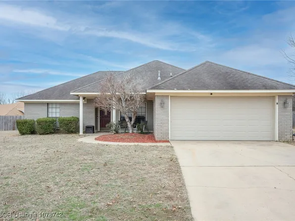 2213 Cordova Ter, Greenwood, AR 72936