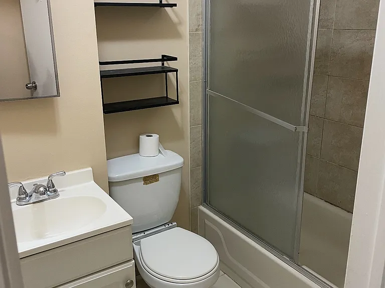 38 Sherman Ave #1 — Photo 7