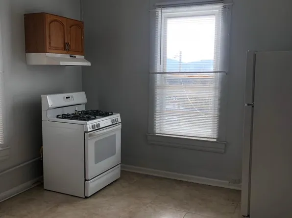 1102 Staunton Ave NW, Roanoke, VA 24017