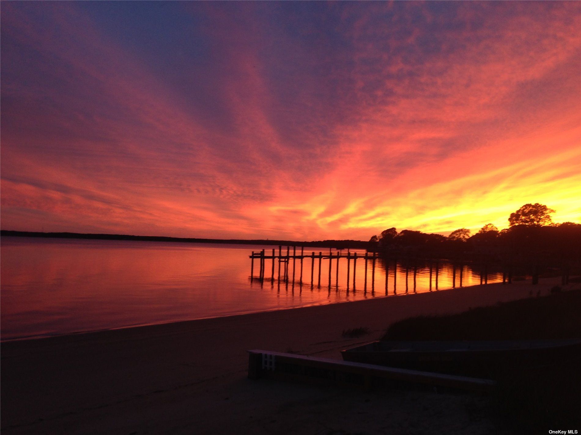 403 Peconic Bay Blvd, Aquebogue, NY 11901 Out East