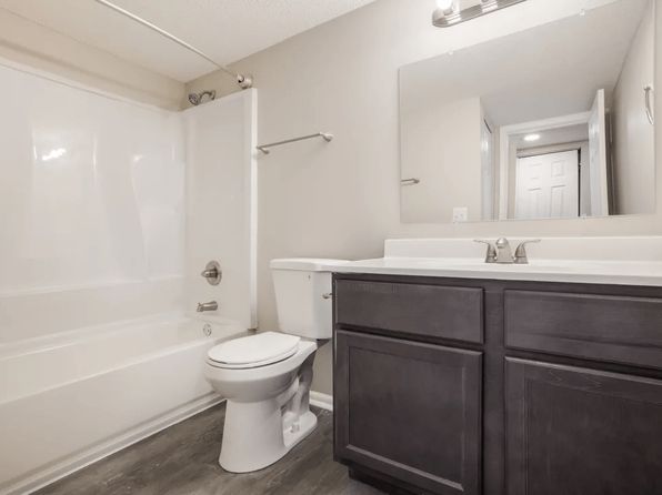 1714 Wellington Ave #1106