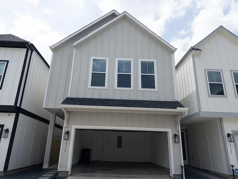 6713 Parker Grove Ln — Photo 1