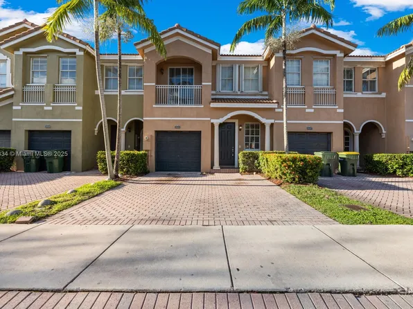 2551 SE 14th St, Homestead, FL 33035