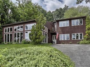 480 Lake View Dr, Lititz, PA 17543