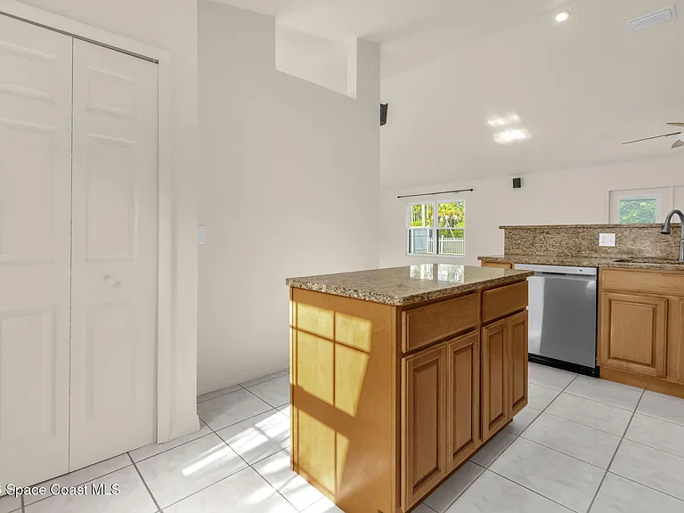 Gillmar Ave NW — Photo 6