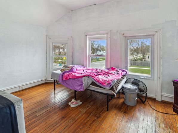 2602 Gratiot Ave, Port Huron, MI 48060