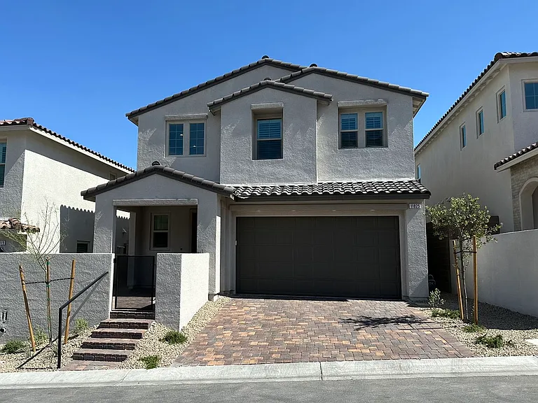 11825 Pandion Ave — Photo 1