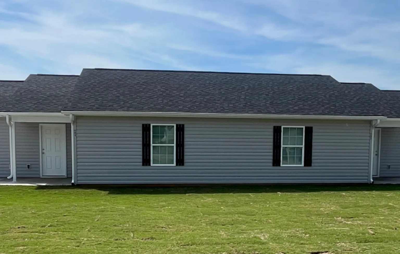 2 bed, $1,400 — Photo 1