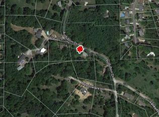 911 Audubon Dr, Pekin, IL 61554