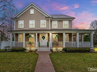 44 Main St, Metuchen, NJ 08840