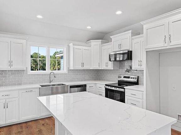 3rd image of 232 McNeal Heritage Cir