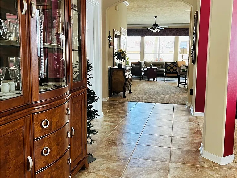 5235 Valley Bluff Ln — Photo 20