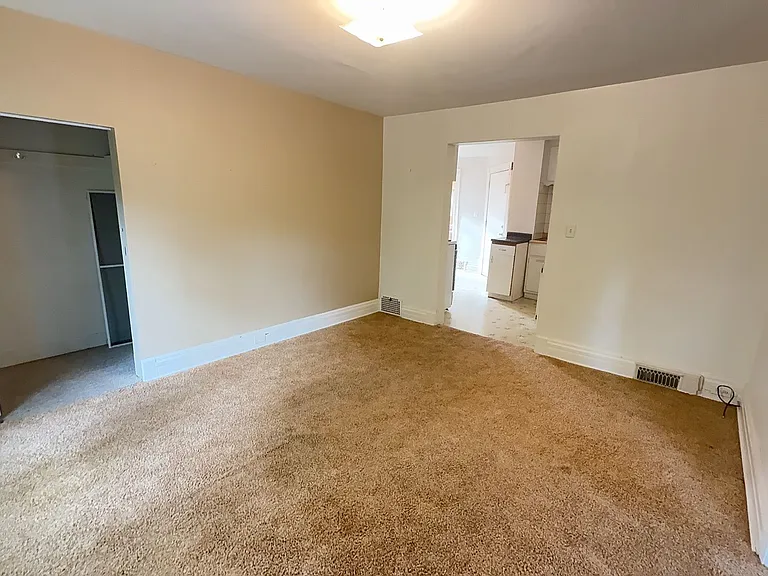 701 Scott St — Photo 6