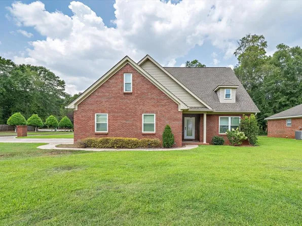 101 Brockton Ct, Dothan, AL 36305