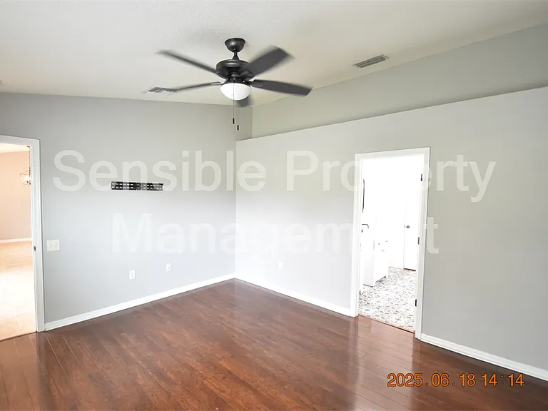 5627 War Admiral Dr — Photo 15